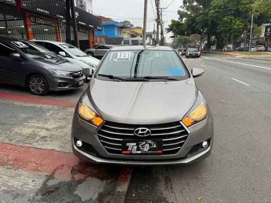 HYUNDAI HB20S 1.0 COMFORT PLUS 12V FLEX 4P MANUAL
